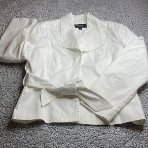 SIGNATURE by Larry Levine 16 White Belted Jacket